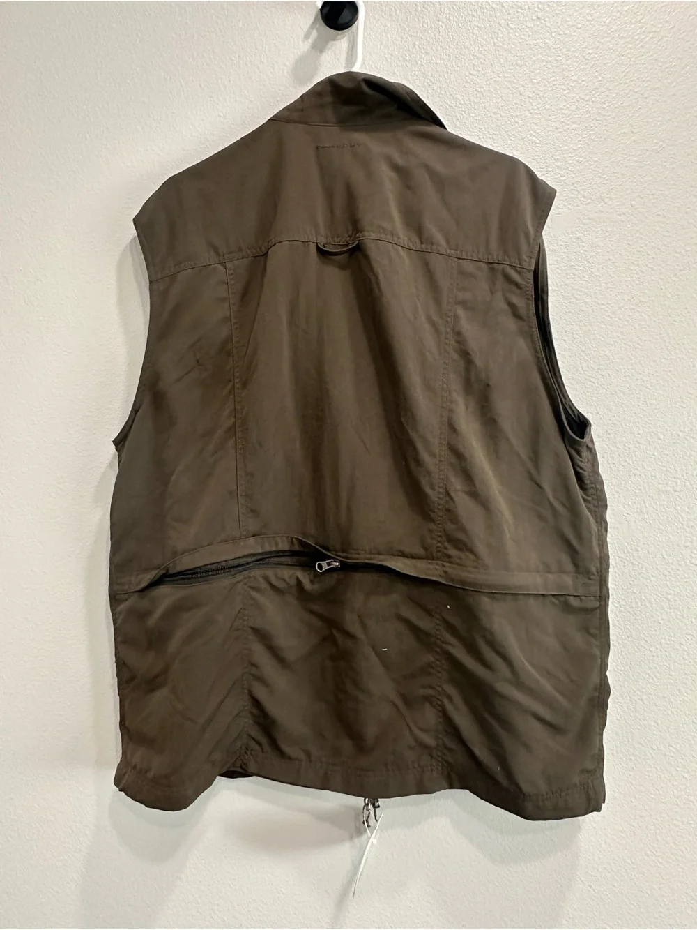 NWT Columbus titanium upf50+,zipper doesn’t work,outdoor